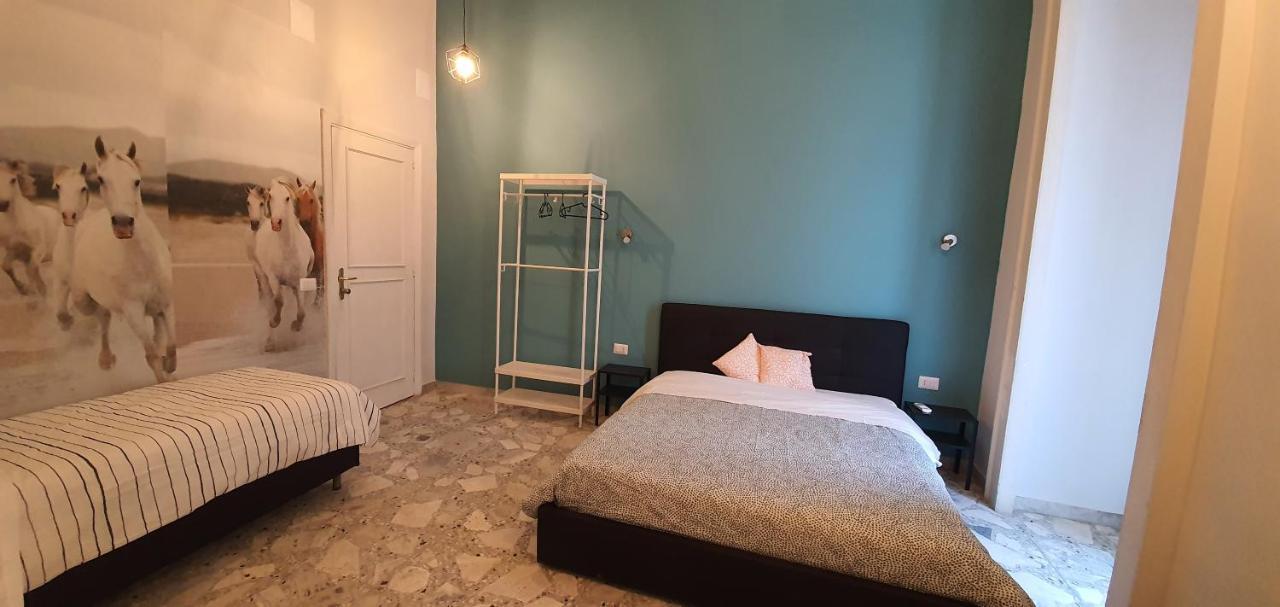 Sofia Rooms Napels Buitenkant foto